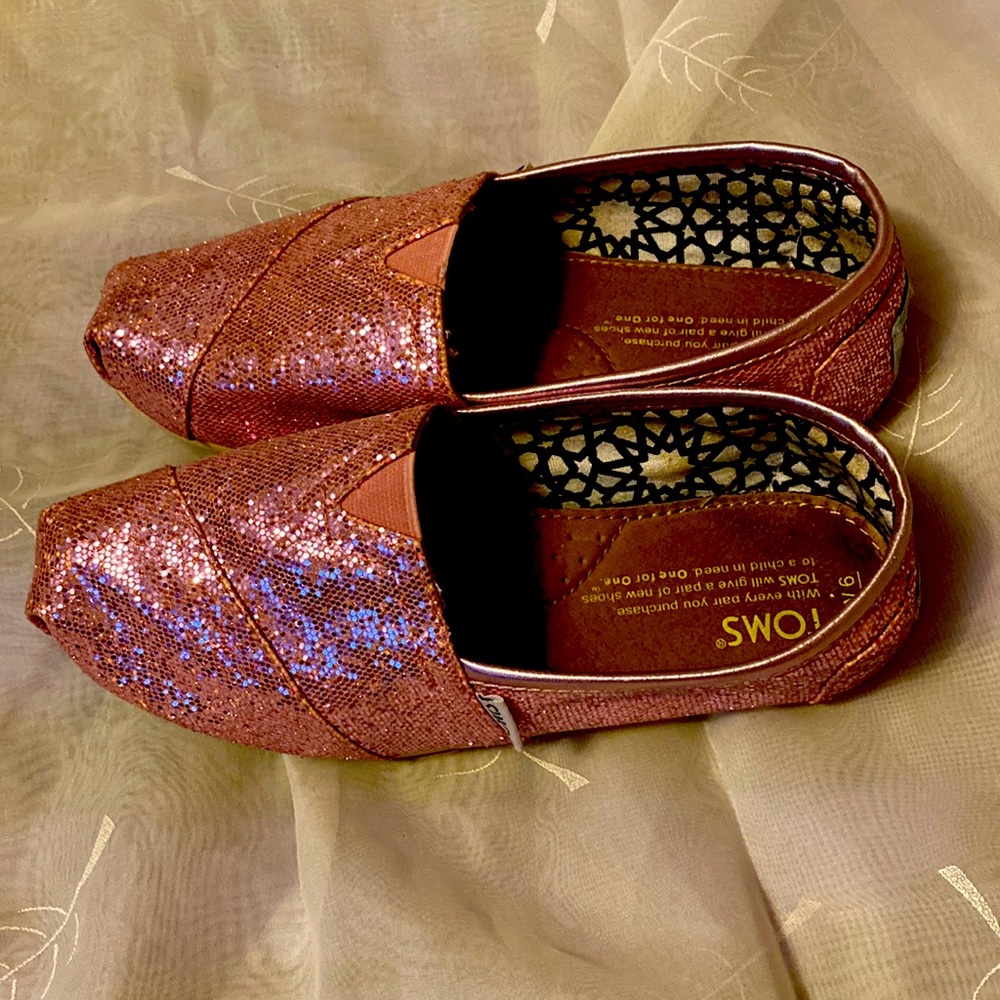 Baby pink Toms slip ons size 6